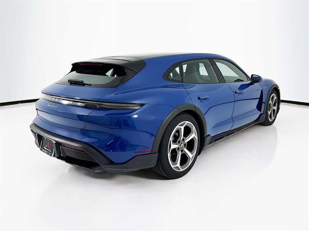 Used 2022 Porsche Taycan 4 Cross Turismo image 9