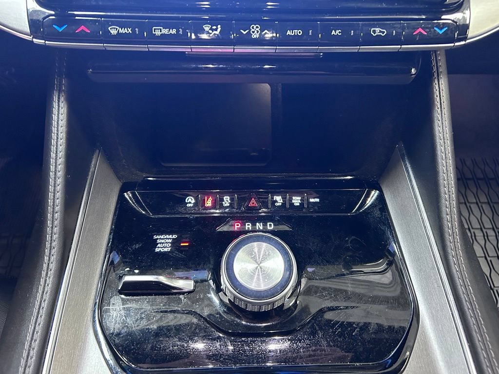 Used 2024 Jeep Wagoneer Series II AWD/4WD image 17