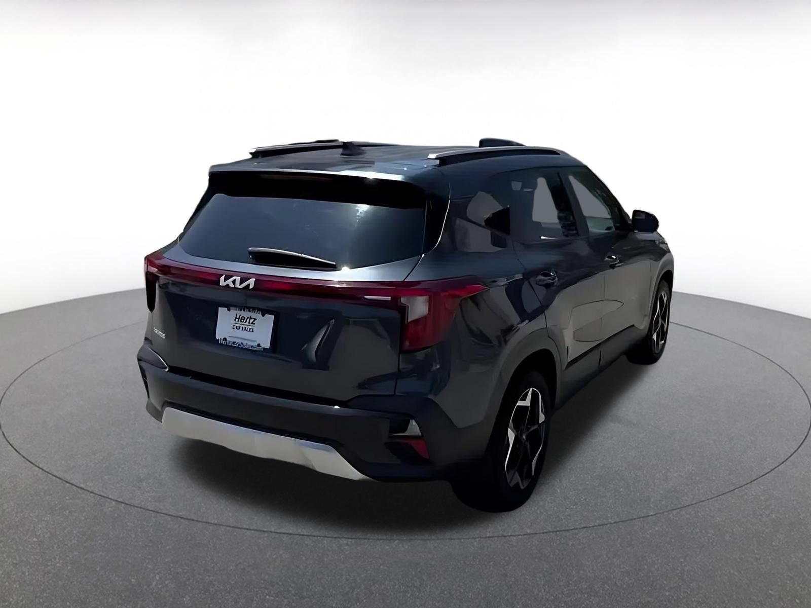 Used 2025 Kia Seltos S FWD image 14