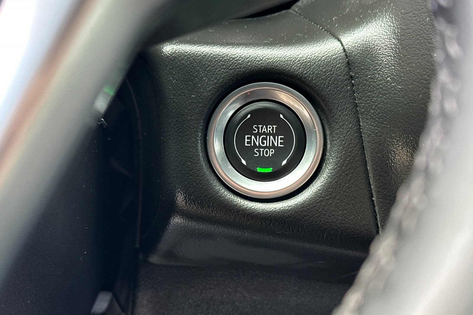 Used 2024 Chevrolet Tahoe LS RWD image 30