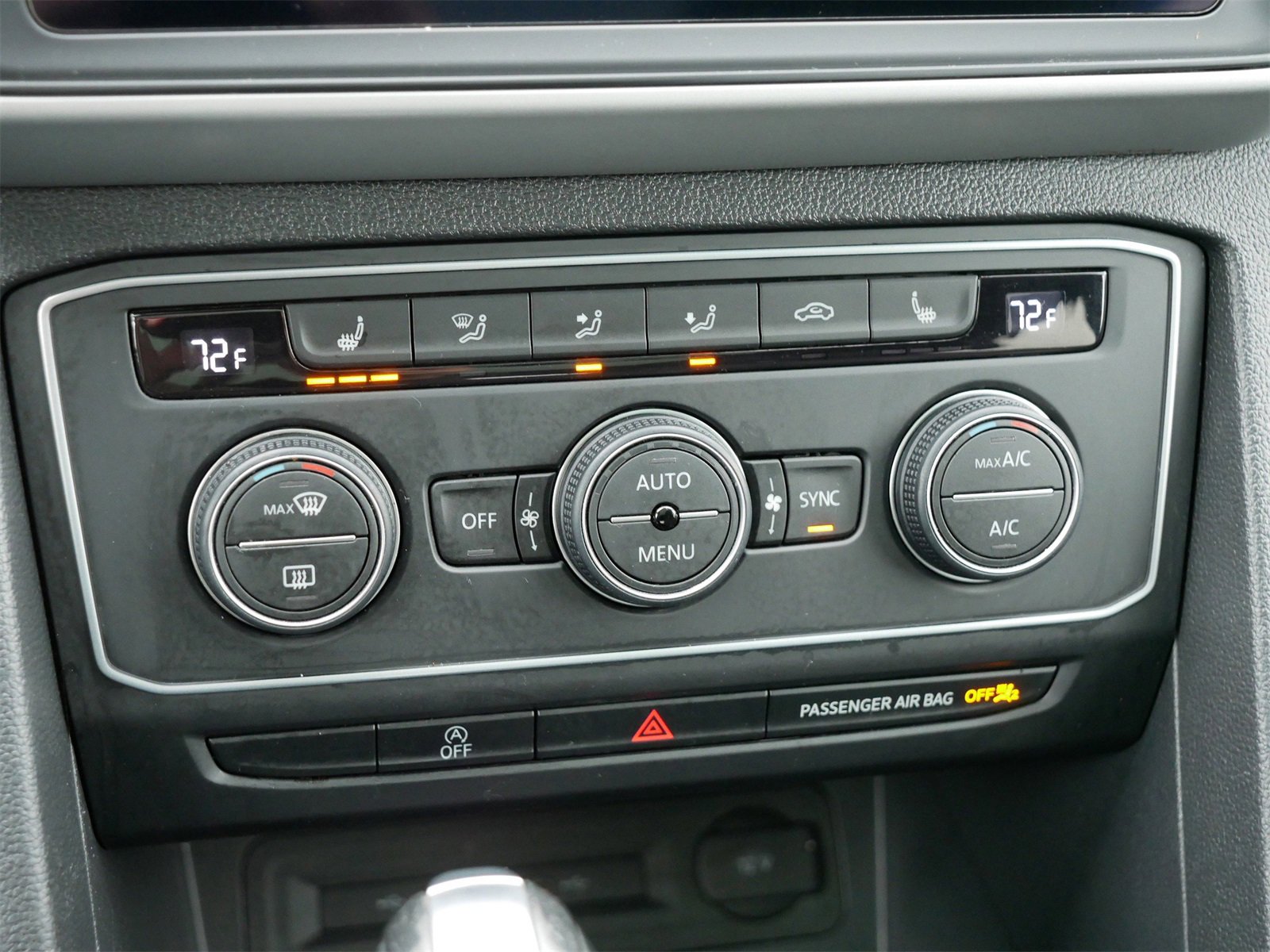 Used 2021 Volkswagen Atlas Cross Sport SE w/ Panoramic Sunroof Package image 23