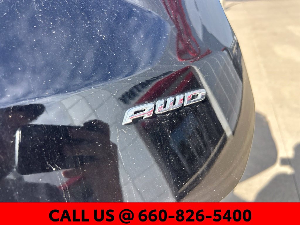Used 2022 Ford Edge Titanium AWD/4WD image 11