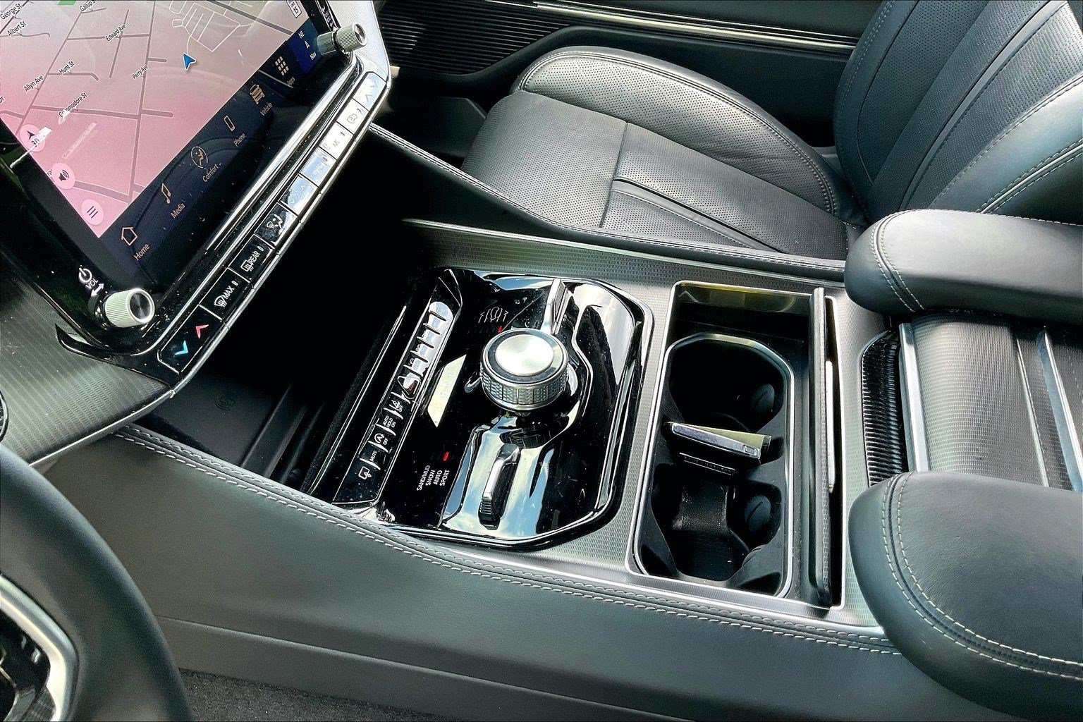 Certified 2025 Jeep Grand Wagoneer Series II Obsidian w/ Quick Order Packagew 28T AWD/4WD image 14