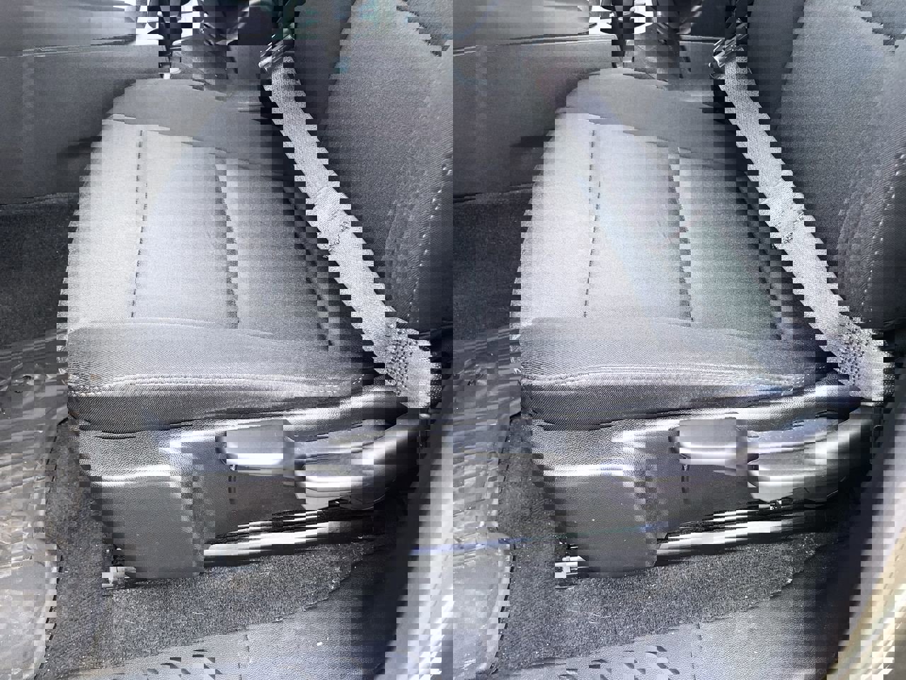 Used 2024 Chevrolet Colorado W/T image 14