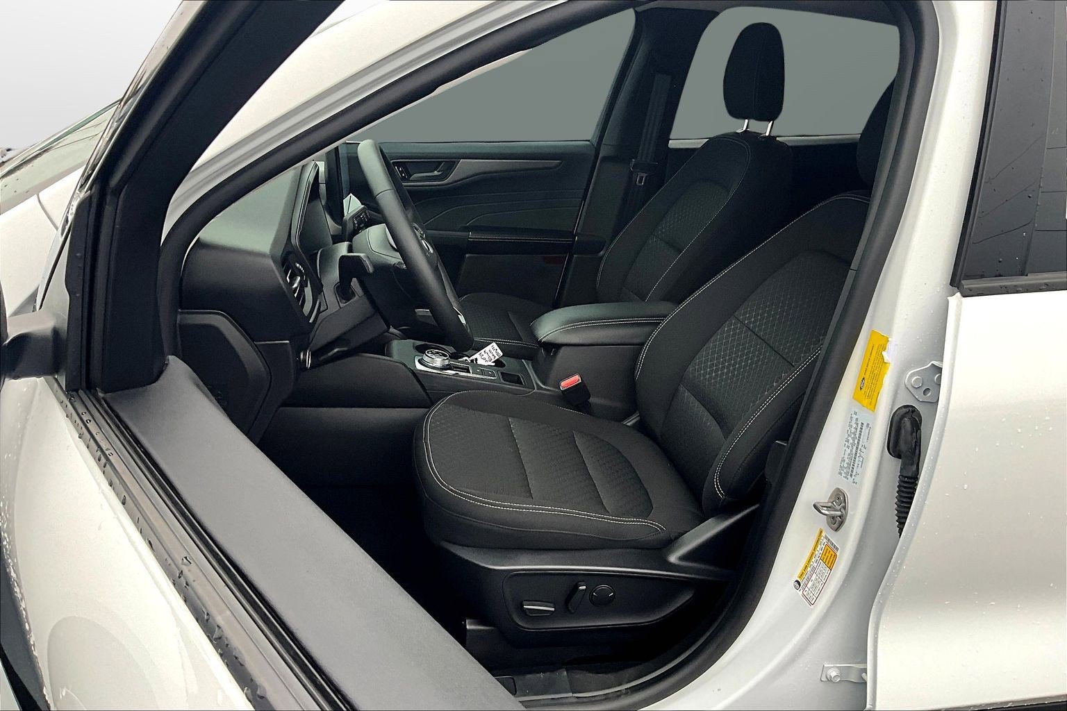 Used 2024 Ford Escape Active w/ Tech Pack #1 FWD image 16