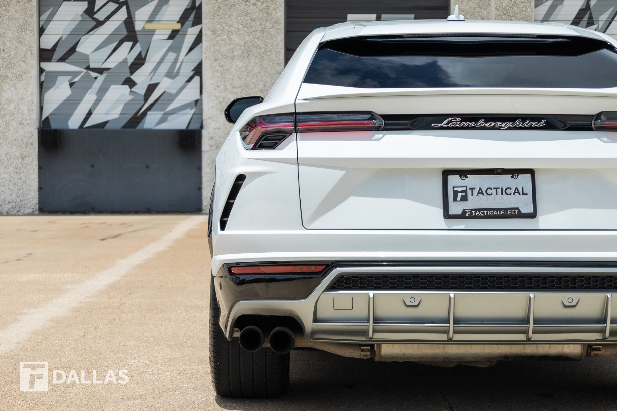 Used 2019 Lamborghini Urus AWD/4WD image 14