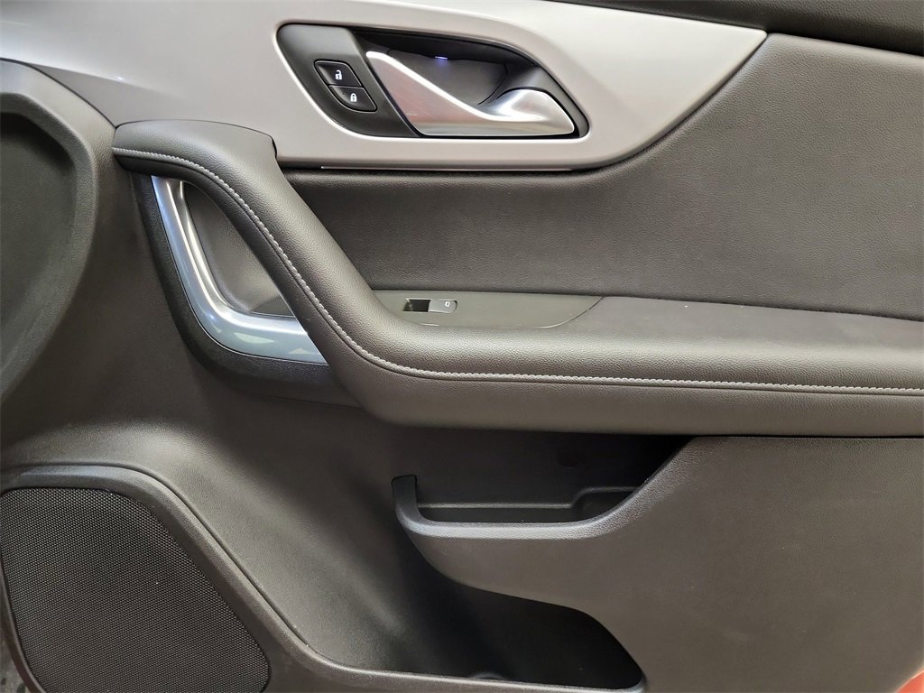 Used 2022 Chevrolet Blazer LT image 17