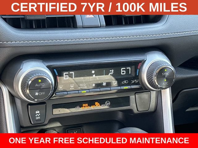 Used 2025 Toyota RAV4 XLE AWD/4WD image 21