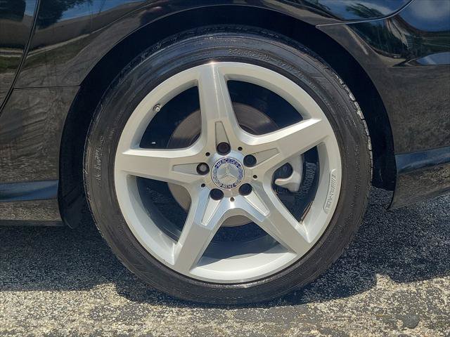 Used 2015 Mercedes-Benz SLK 250 w/ Premium Package image 8