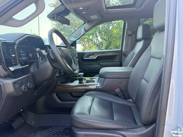 Used 2024 Chevrolet Silverado 1500 LT Trail Boss w/ Convenience Package II AWD/4WD image 12