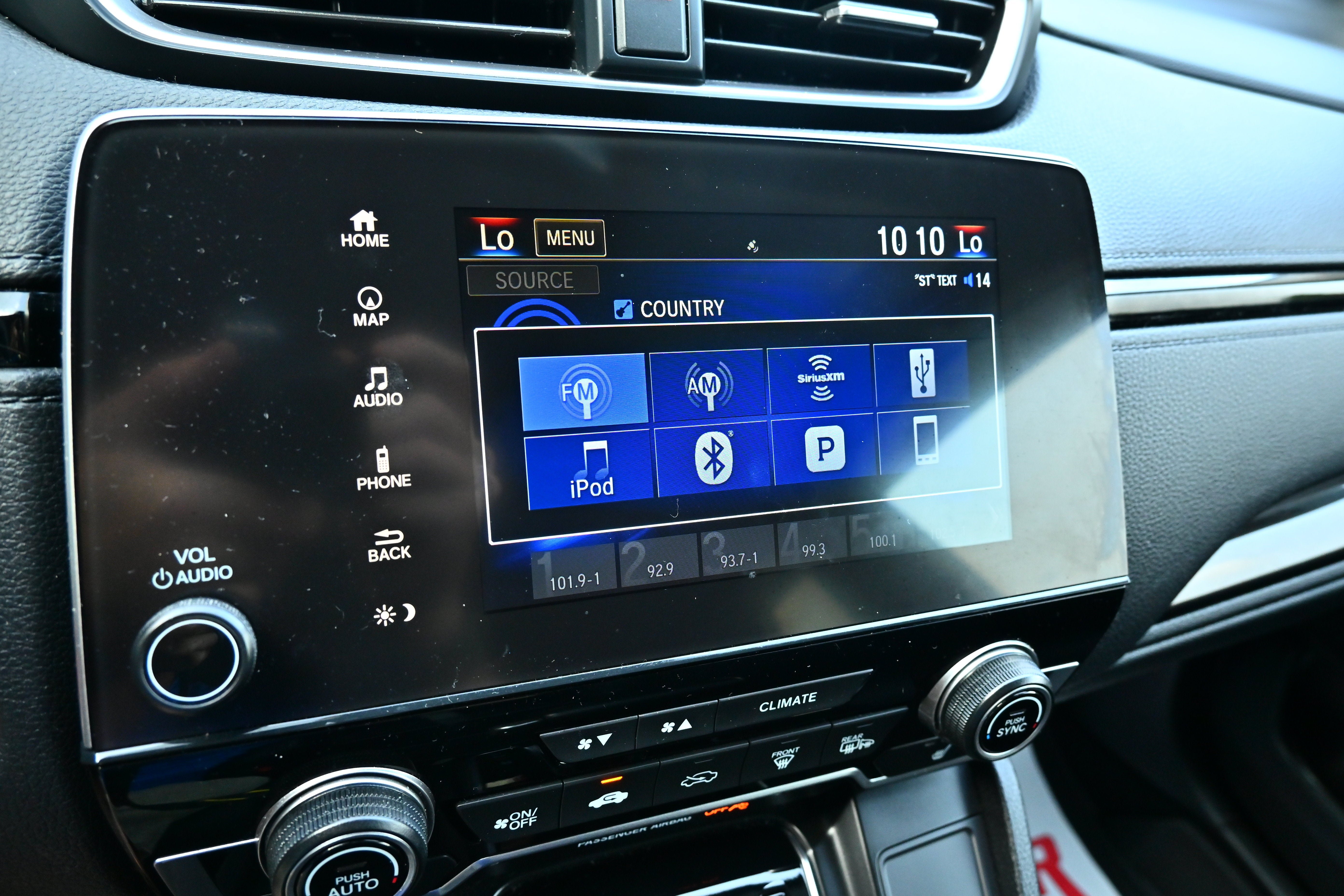 Used 2018 Honda CR-V Touring image 30