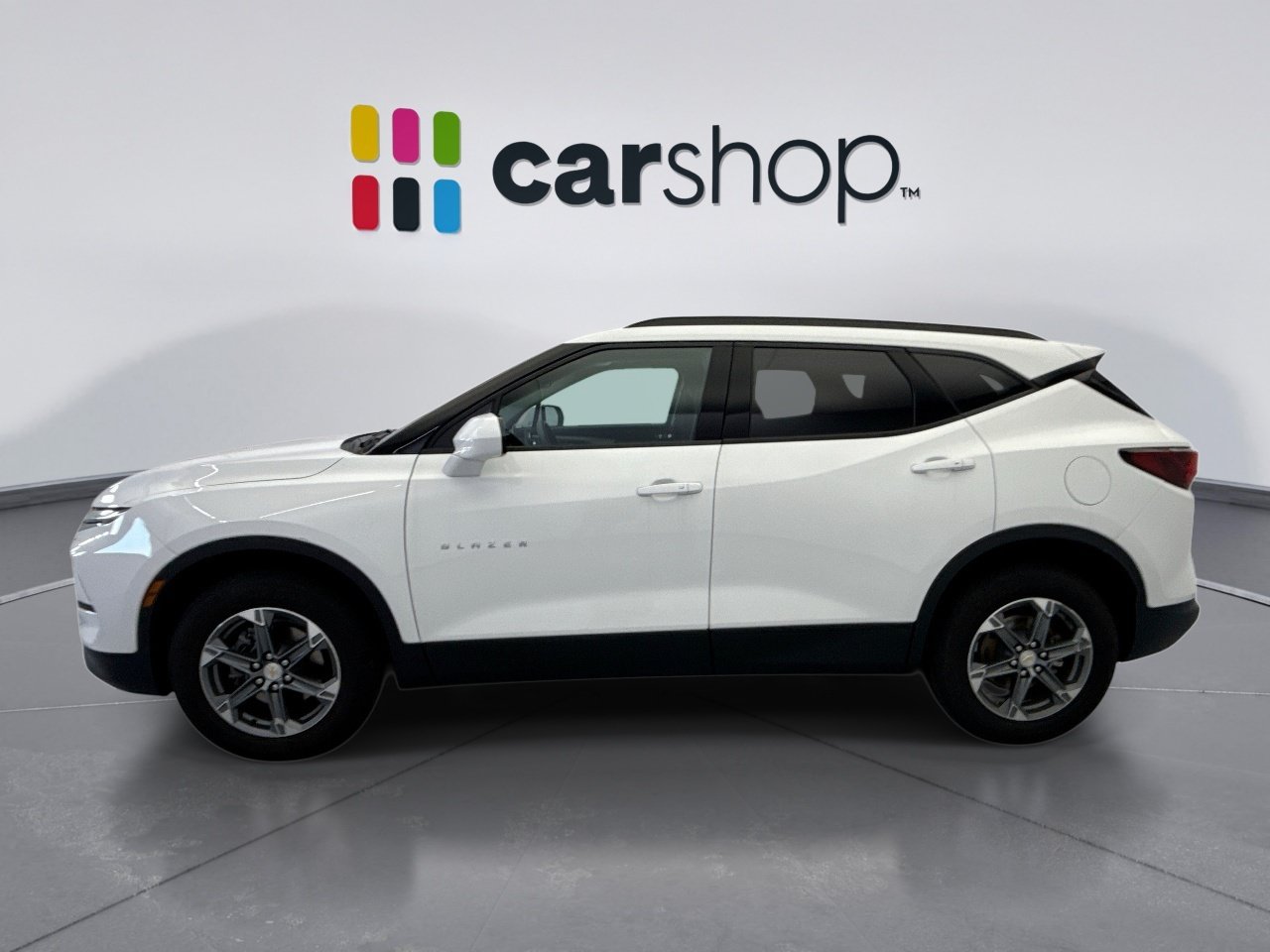 Used 2024 Chevrolet Blazer LT w/ Convenience Package AWD/4WD image 2