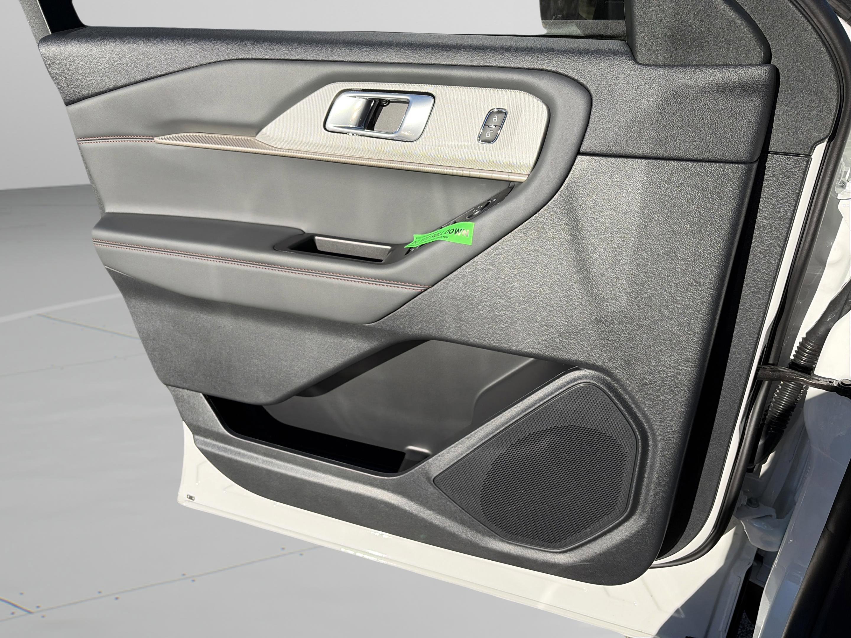 New 2026 Ford Explorer Active w/ Active Comfort Package image 16