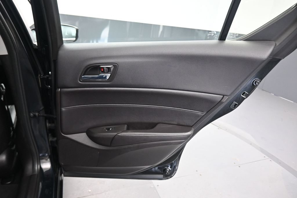 Used 2018 Acura ILX FWD image 34
