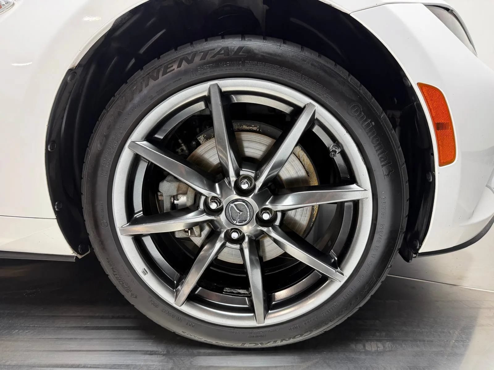Used 2017 MAZDA MX-5 Miata RF Grand Touring RWD image 7