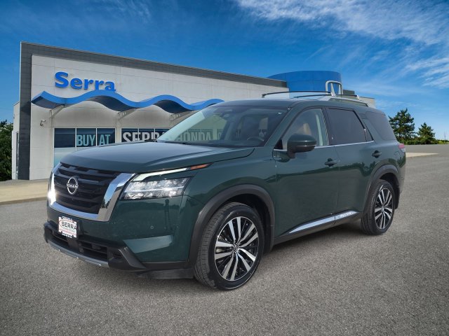 Used 2023 Nissan Pathfinder Platinum