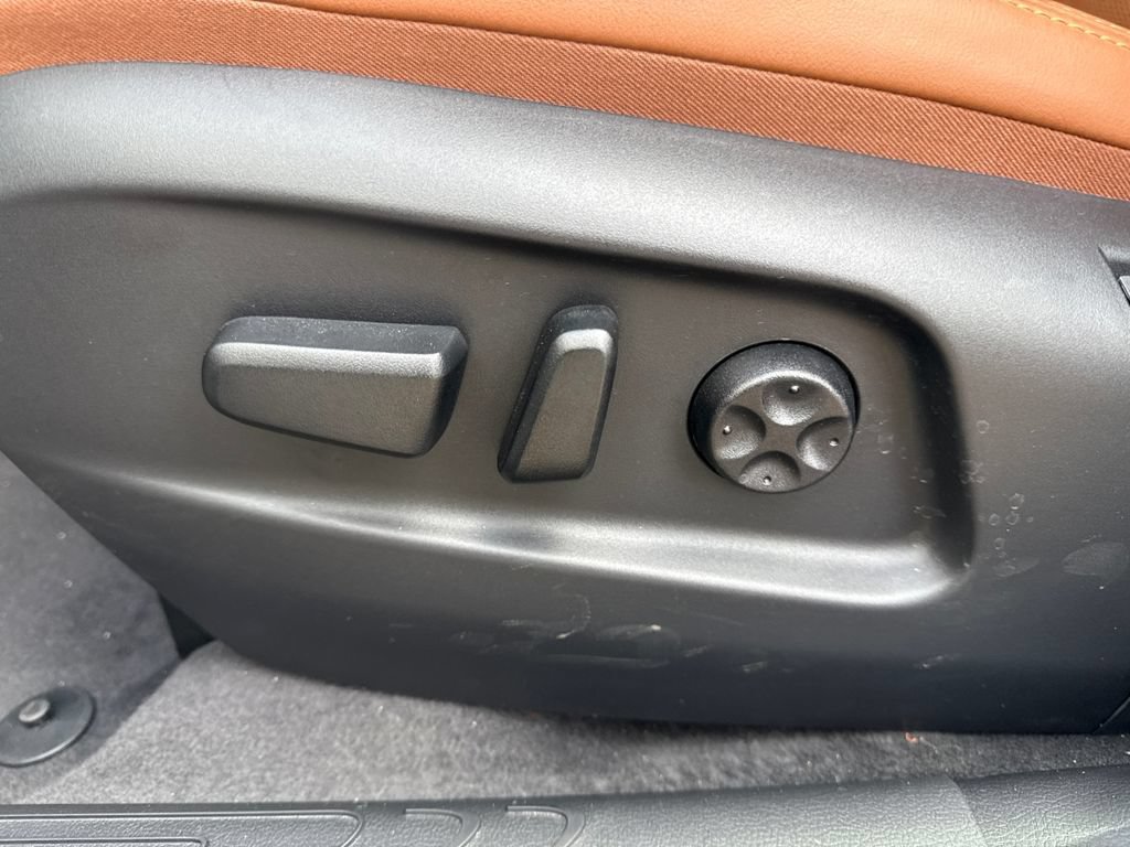 New 2025 VinFast VF 8 Plus AWD/4WD image 21