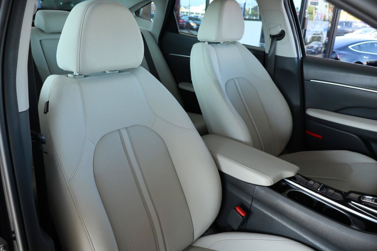 Used 2023 Hyundai Sonata SEL w/ Convenience Package FWD image 39