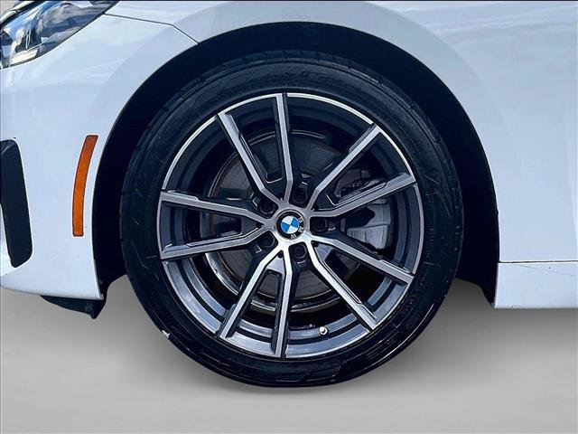 Used 2024 BMW 230i Coupe w/ Convenience Package RWD image 10