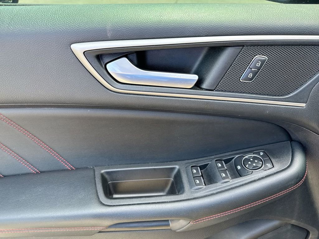 Used 2022 Ford Edge ST-Line AWD/4WD image 21