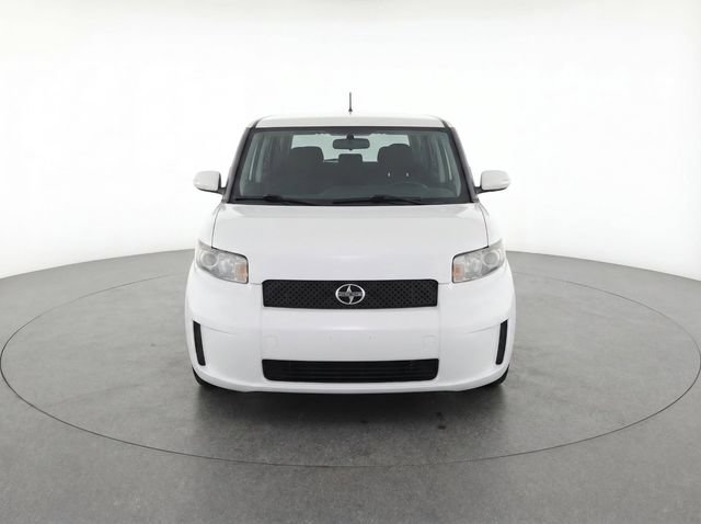 Used 2009 Scion xB FWD image 2