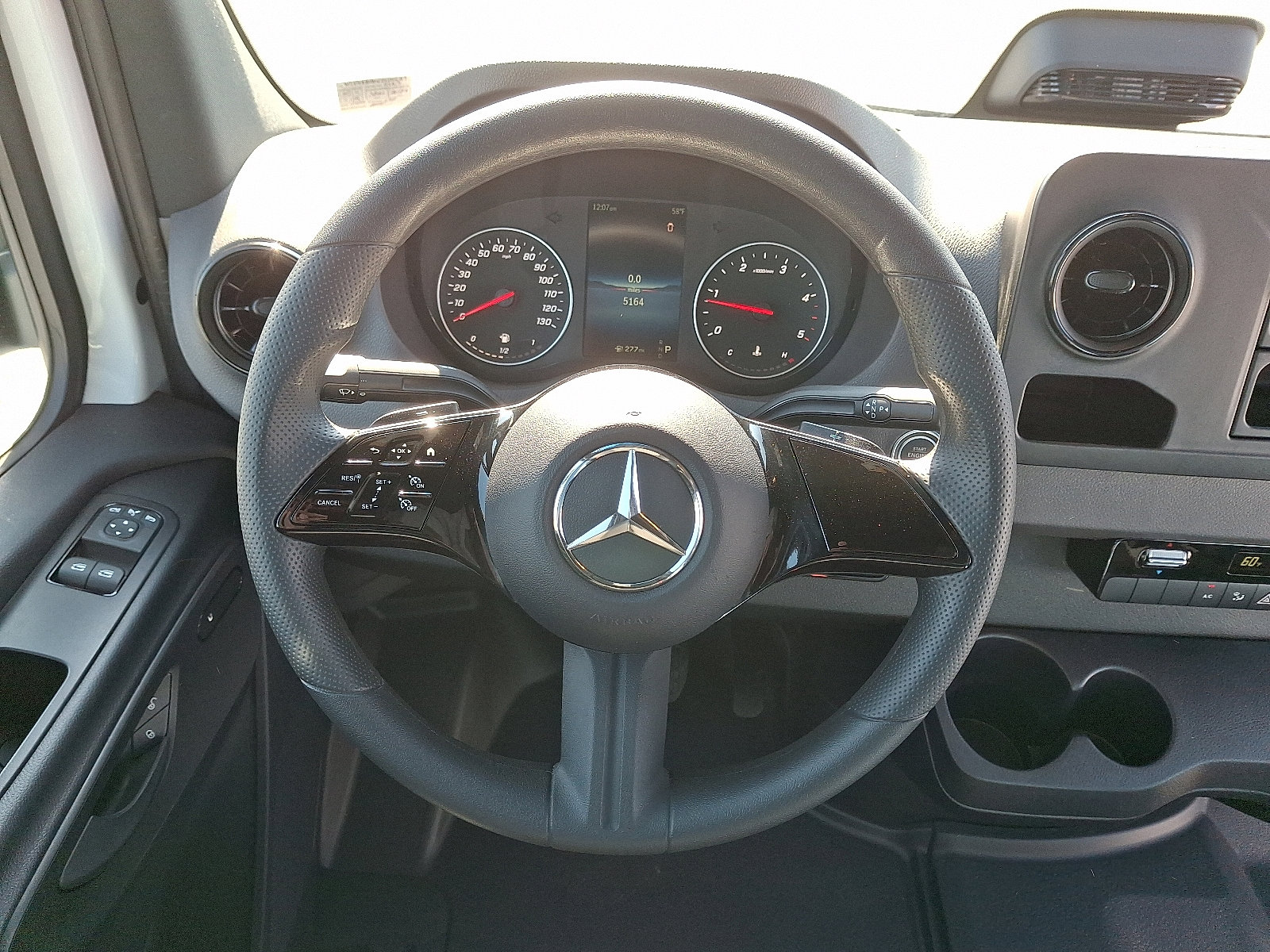 Used 2025 Mercedes-Benz Sprinter 2500 image 19