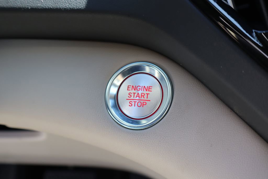 Used 2025 Acura RDX SH-AWD w/ Technology Package image 18