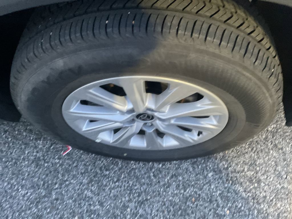 Used 2025 Toyota Grand Highlander AWD image 6