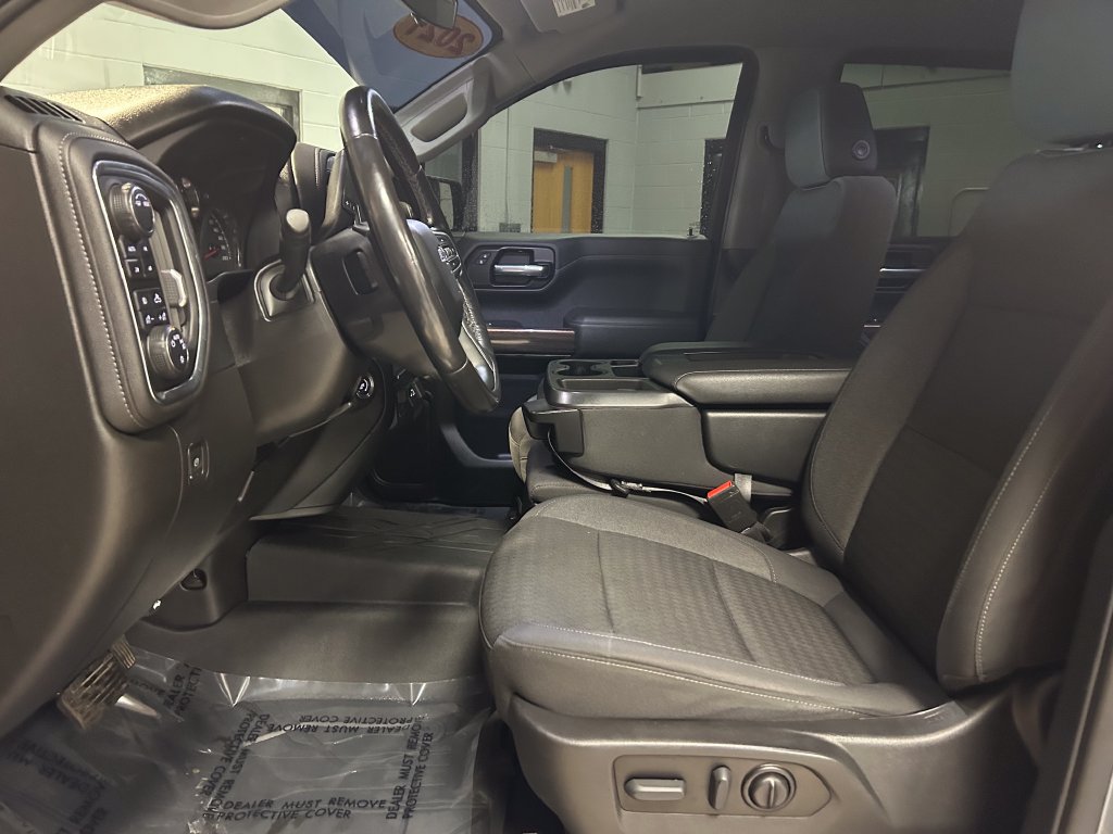 Used 2021 Chevrolet Silverado 1500 RST w/ Max Trailering Package AWD/4WD image 11