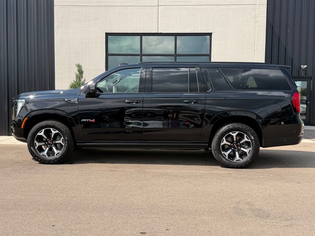 Used 2026 GMC Yukon XL AT4 w/ AT4 Premium Package AWD/4WD image 2