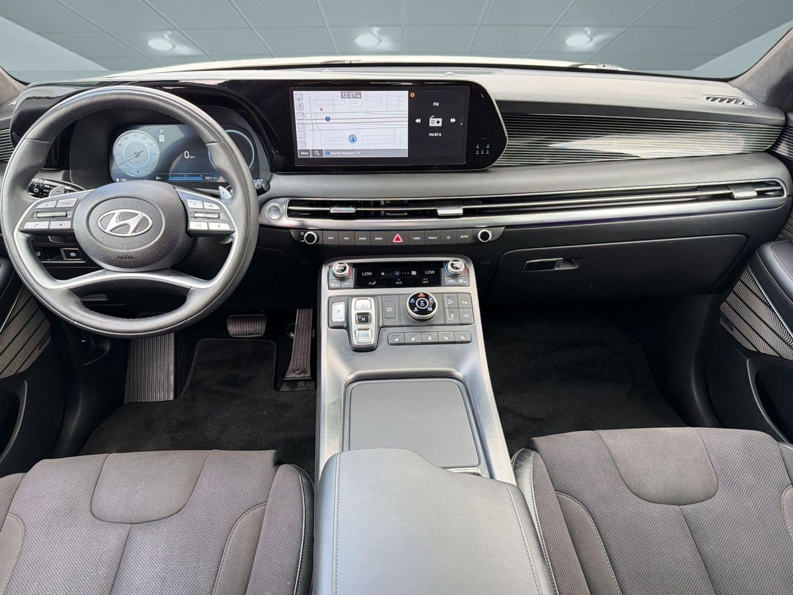 Used 2024 Hyundai Palisade Calligraphy image 16