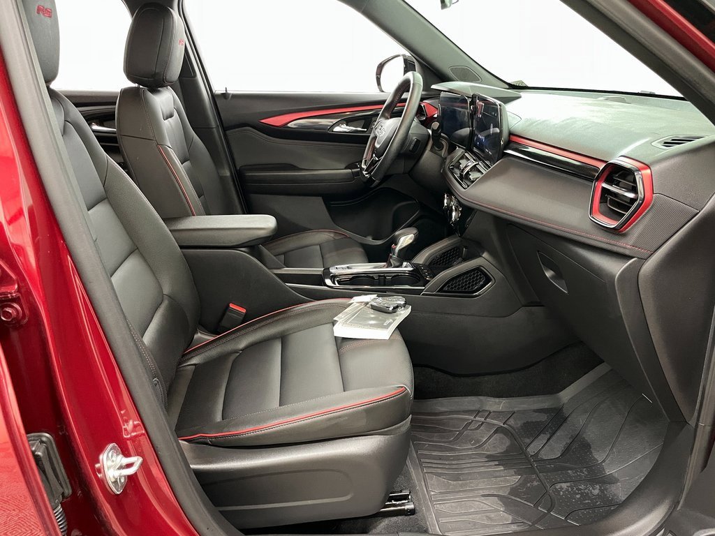 Certified 2024 Chevrolet TrailBlazer RS w/ Driver Confidence Package image 36