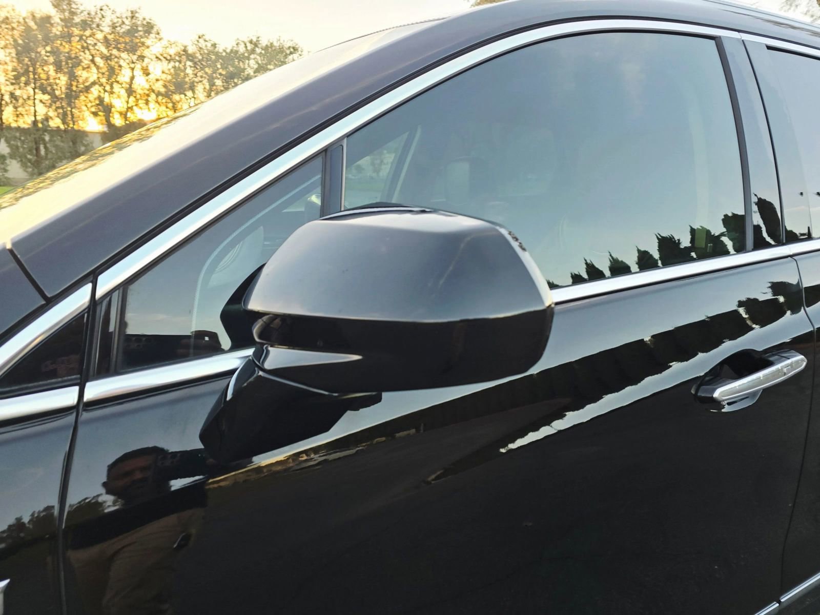 Used 2017 Cadillac XT5 Luxury w/ Driver Awareness Package image 9