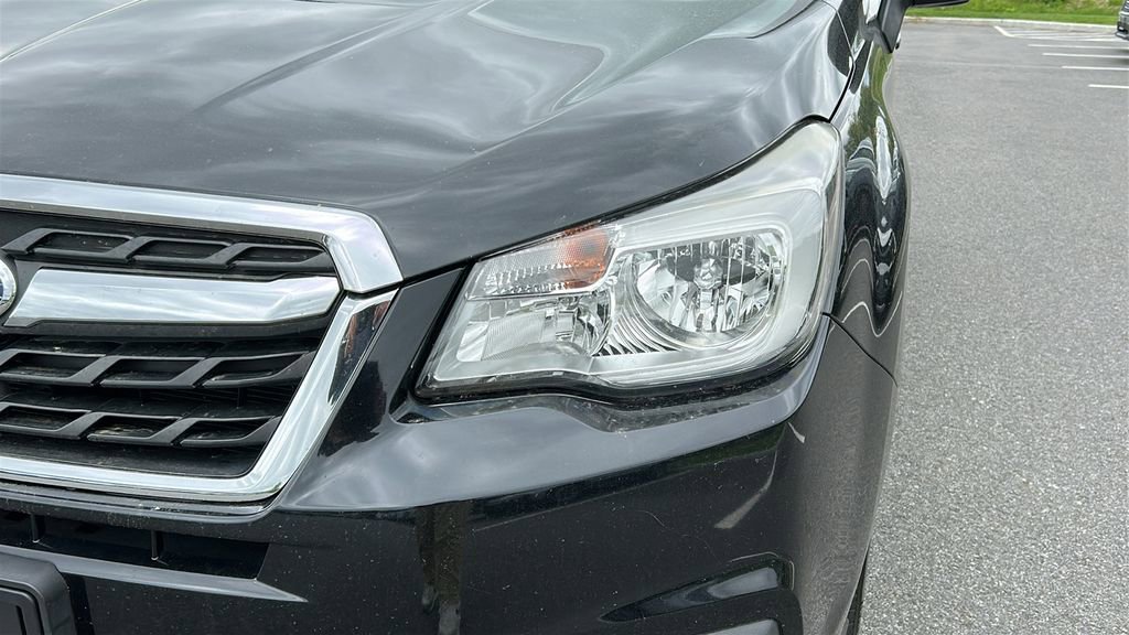 Used 2018 Subaru Forester 2.5i Premium w/ All-Weather Package AWD/4WD image 7