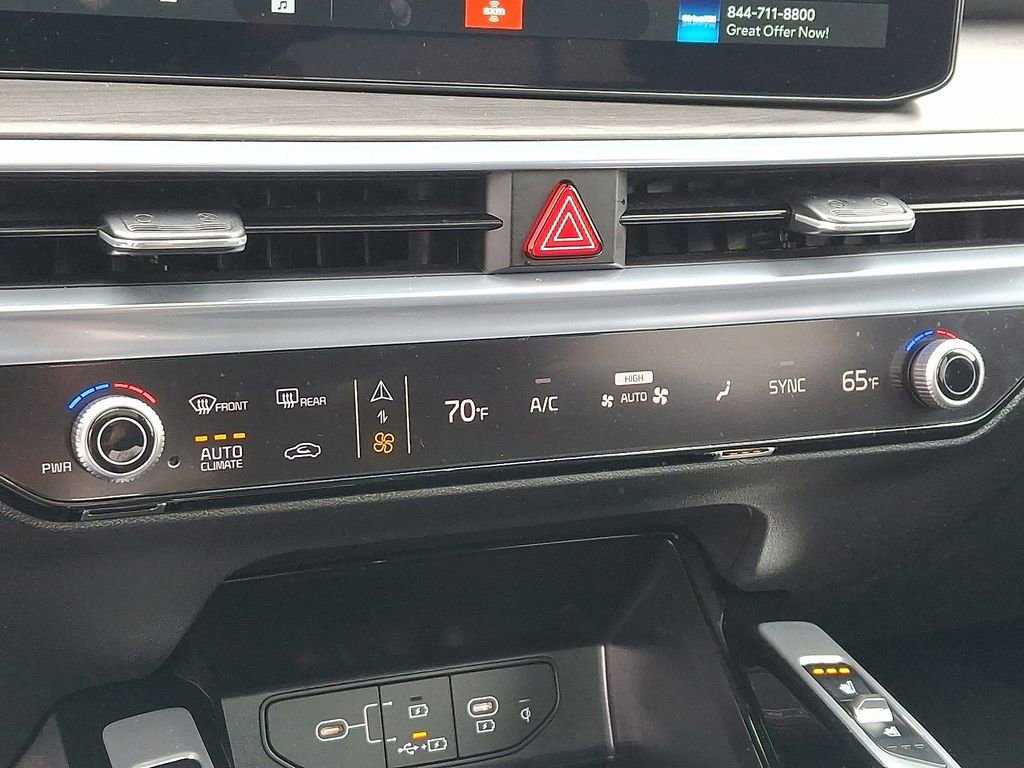 Used 2025 Kia Sorento SX Prestige image 17