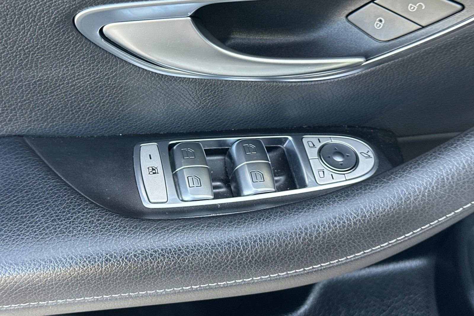 Certified 2022 Mercedes-Benz E 350 Sedan image 28