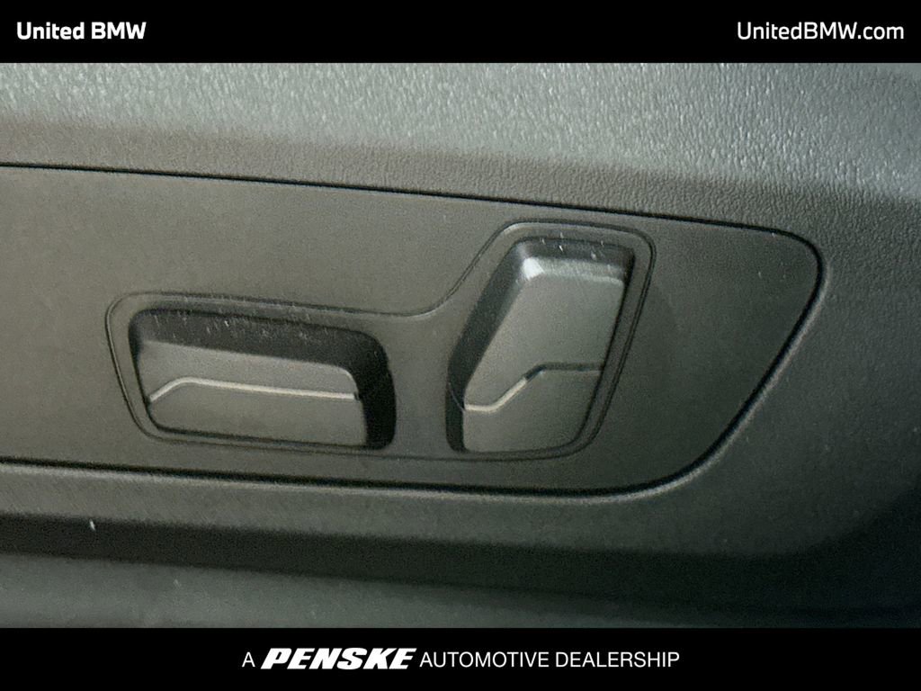 Used 2025 BMW X1 xDrive28i AWD/4WD image 4