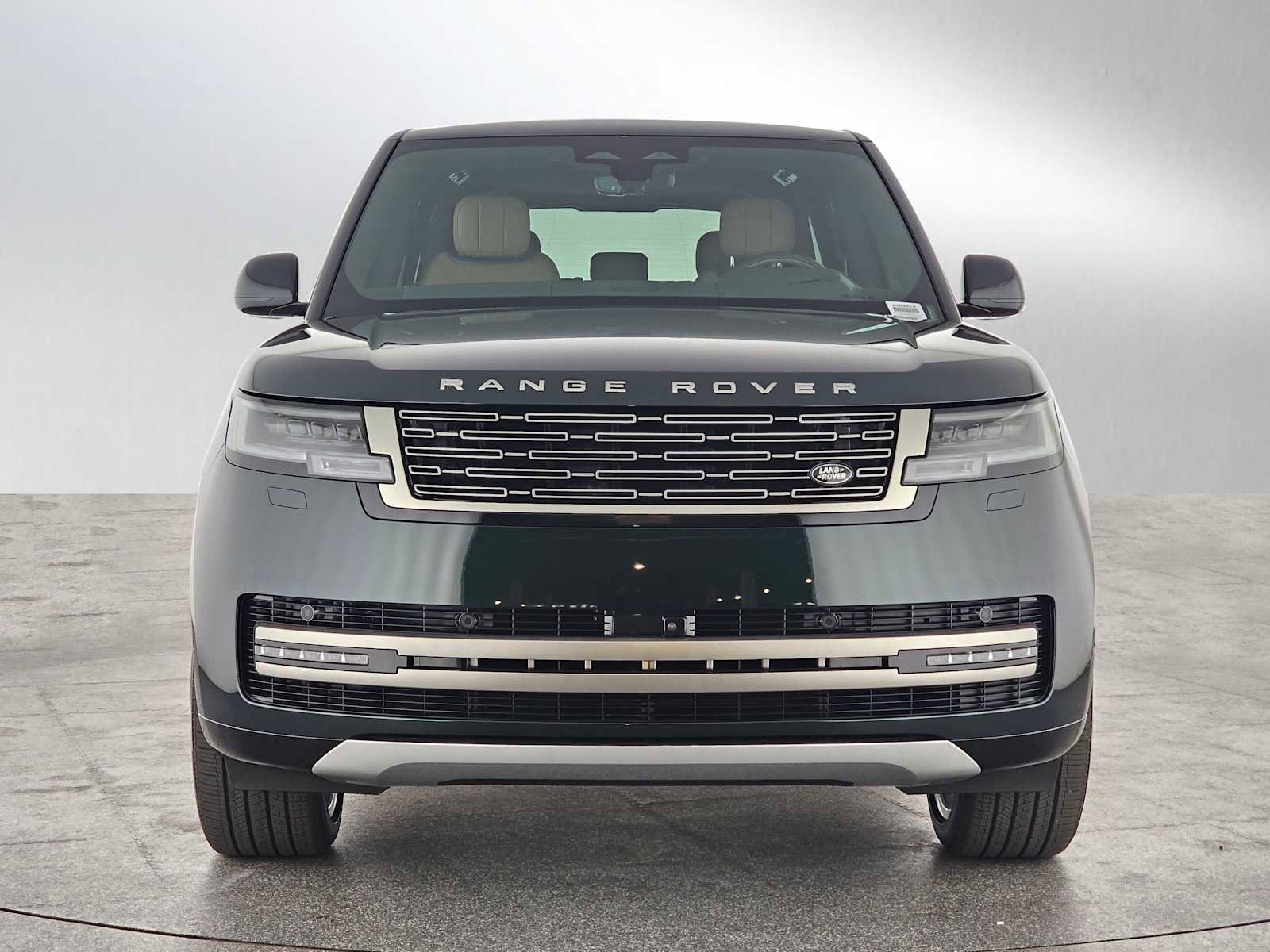 New 2026 Land Rover Range Rover SE image 8
