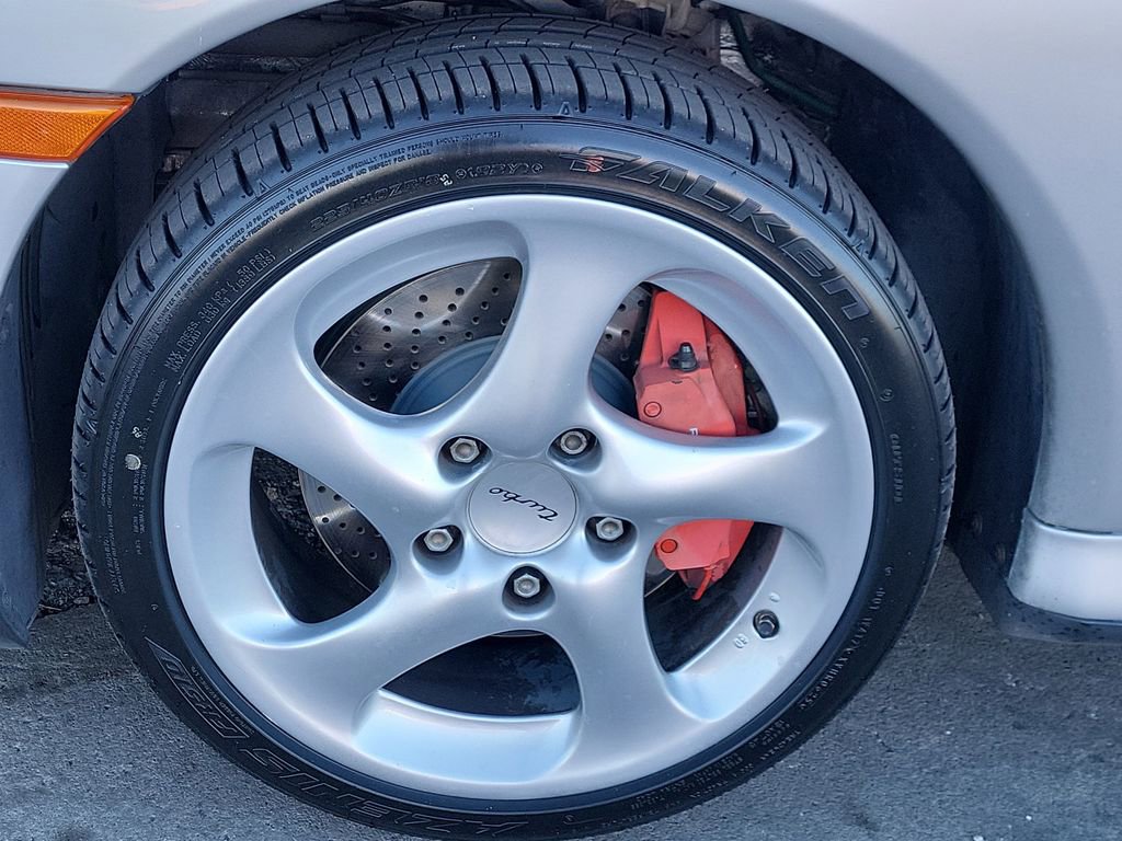 Used 2002 Porsche 911 Turbo image 18