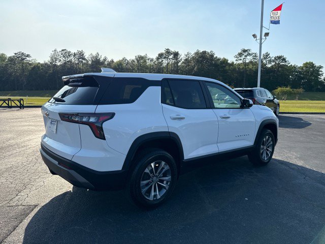 New 2025 Chevrolet Equinox LT image 3