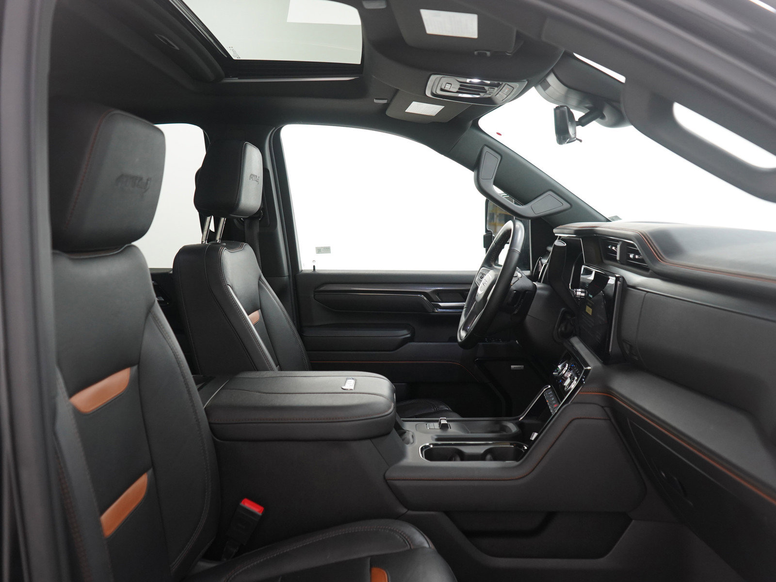 Used 2024 GMC Sierra 3500 AT4 w/ AT4 Premium Plus Package image 11