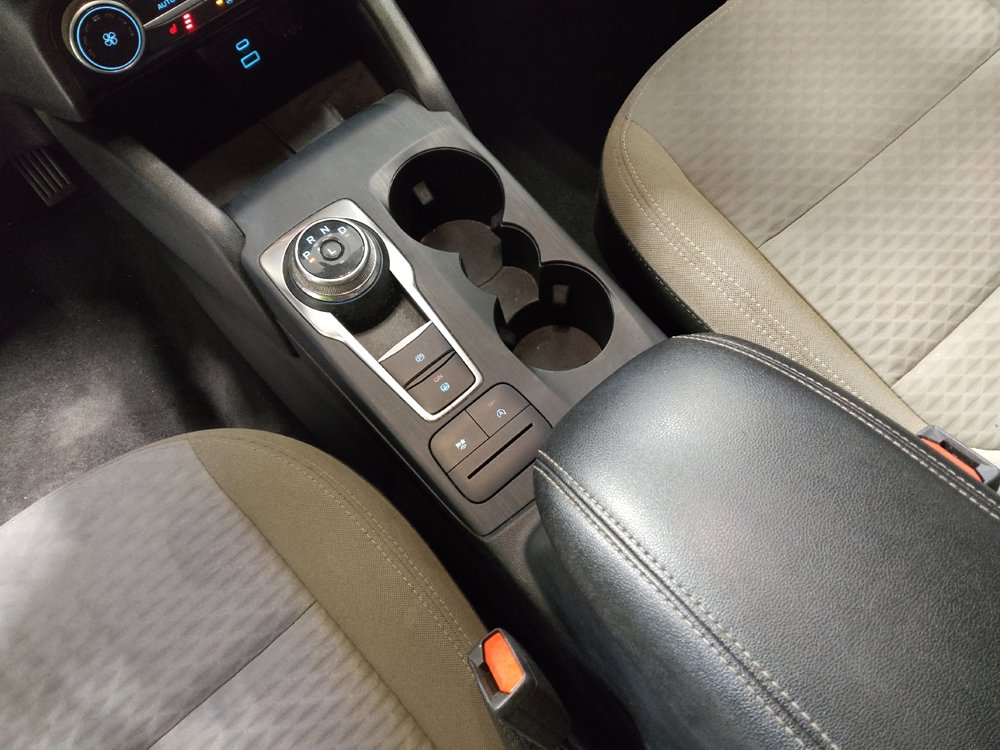 Used 2022 Ford Escape SE w/ Cold Weather Package image 26