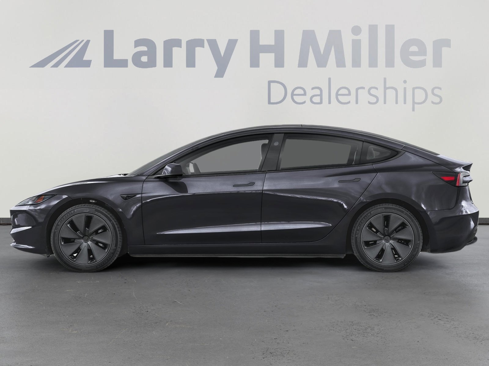 Used 2025 Tesla Model 3 Long Range RWD image 3