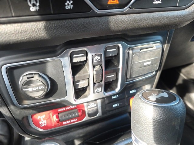 Used 2024 Jeep Wrangler Willys image 26