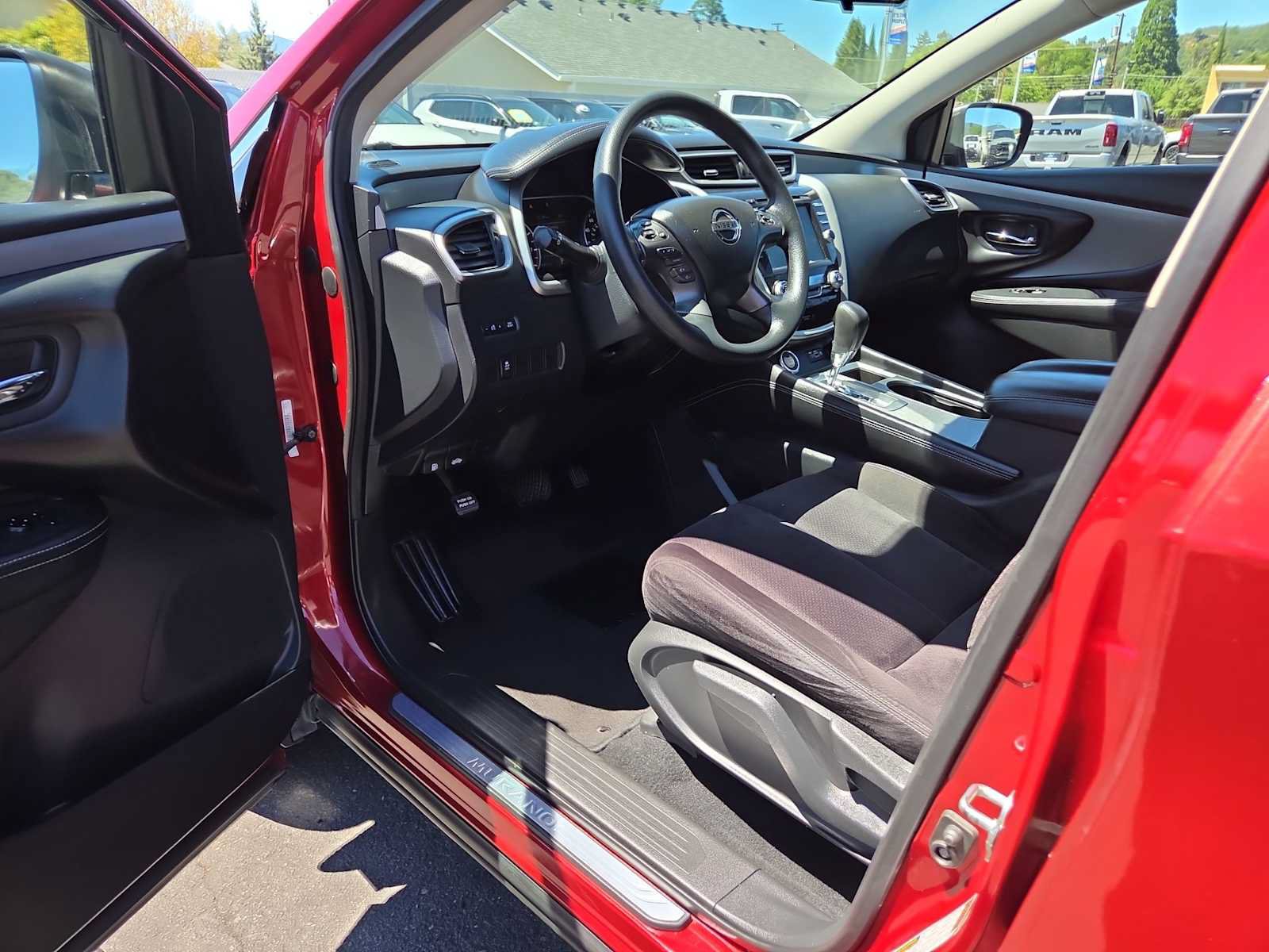 Used 2019 Nissan Murano S w/ Cargo Package FWD image 10