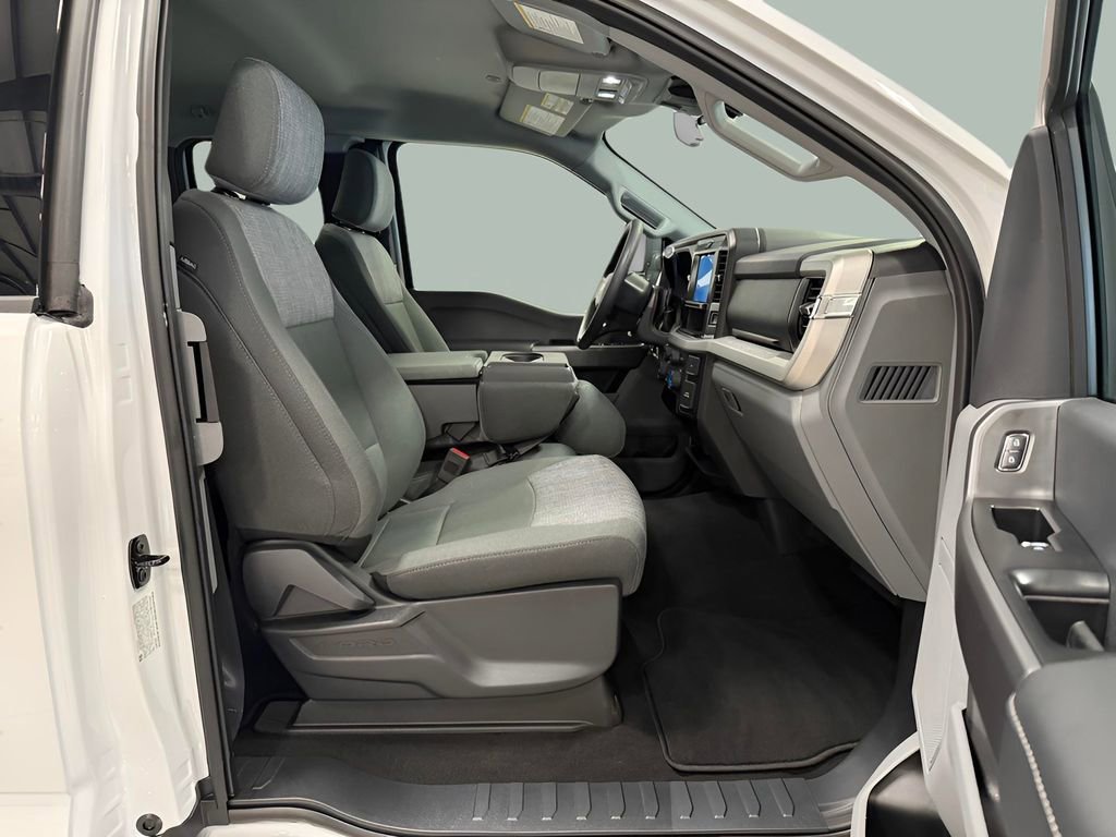 New 2026 Ford F250 XLT w/ 360-Degree Camera Package AWD/4WD image 16