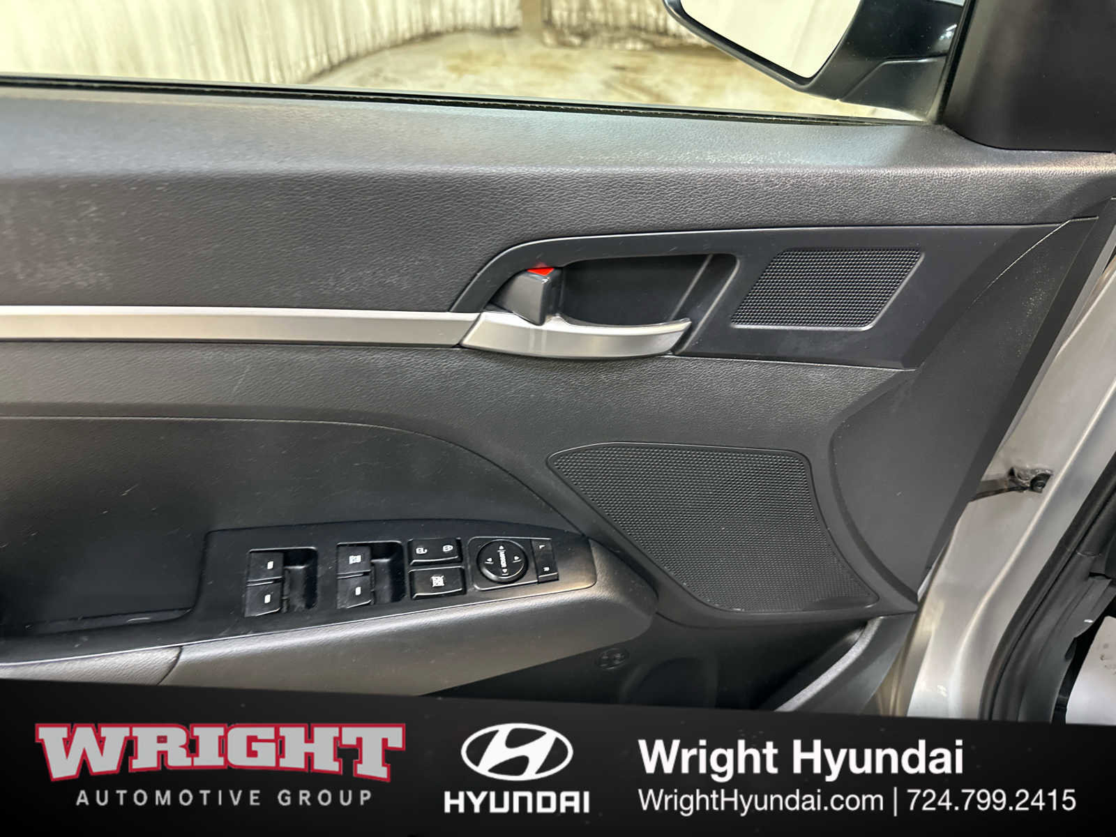 Used 2020 Hyundai Elantra SE w/ Cargo Package (C1) image 10
