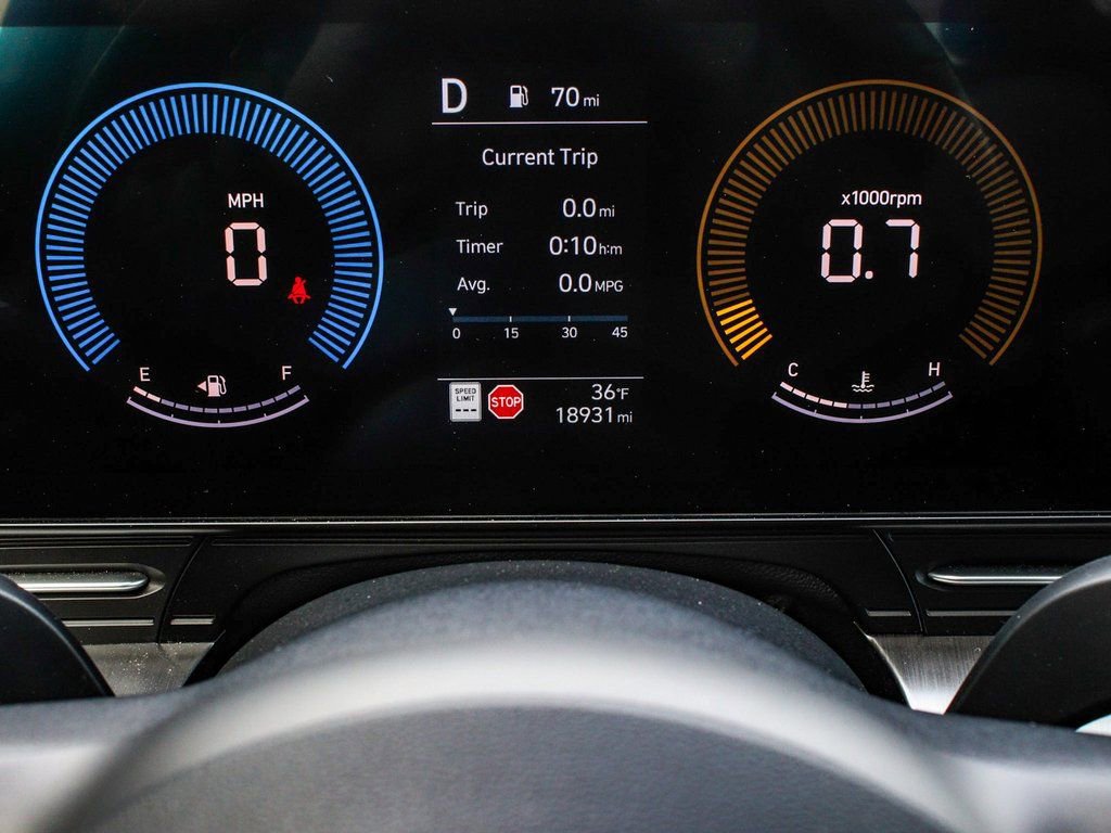 Used 2025 Hyundai Kona SEL image 16