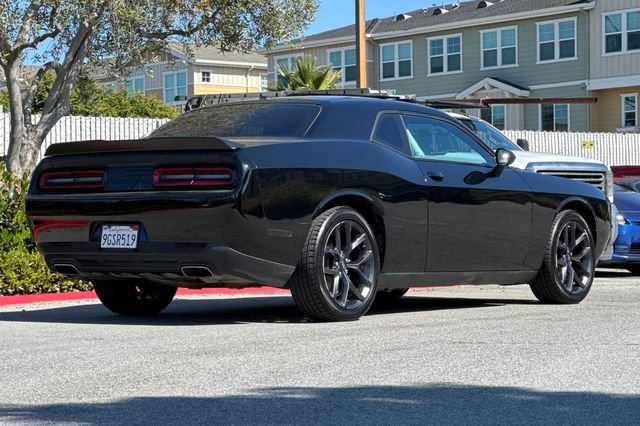 Used 2023 Dodge Challenger SXT w/ Blacktop Package RWD image 4