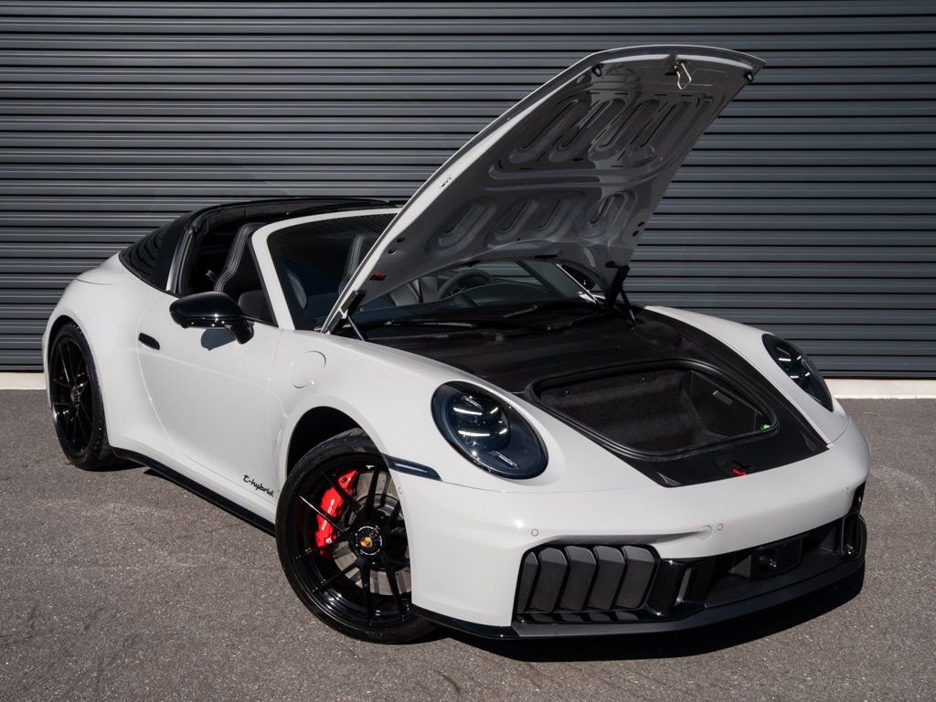 Certified 2026 Porsche 911 Targa 4 GTS image 28